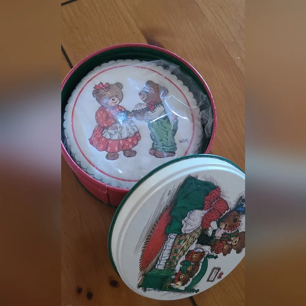 Christmas coasters in s teddy hear tin Potpourri Press 1991 unopened